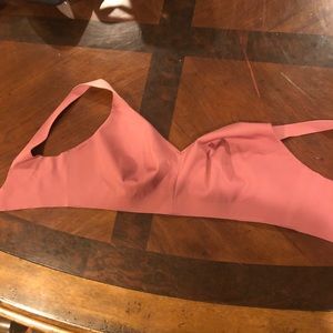 Lululemon like nothing bra